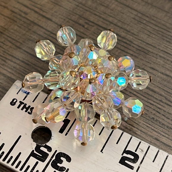 Vintage Aurora Borealis Crystal Bead Cluster Rhinestone Brooch Pin - Picture 7 of 15